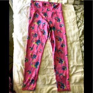 Beach Riot x Love shack Fancy legging